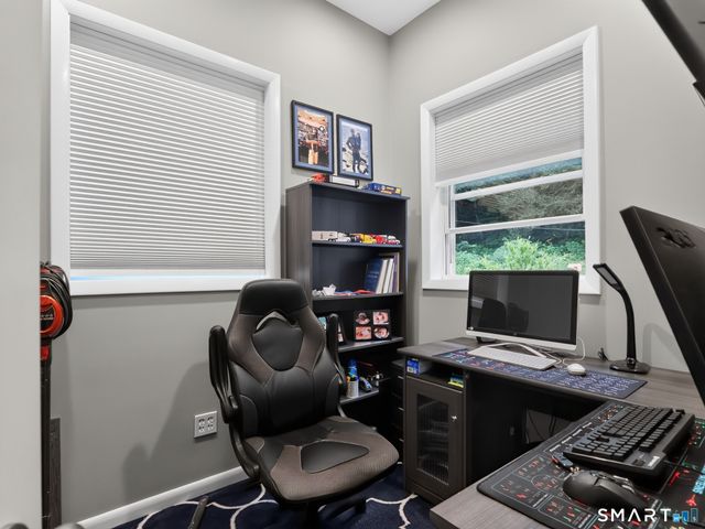 21 Sega Drive, New Milford, CT 06776