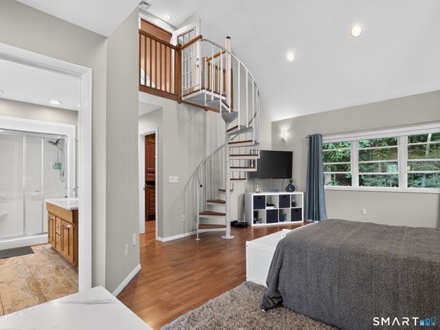 21 Sega Drive, New Milford, CT 06776