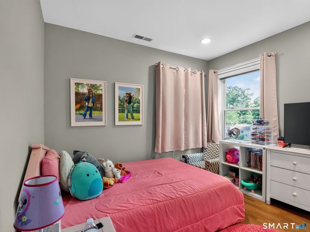 21 Sega Drive, New Milford, CT 06776