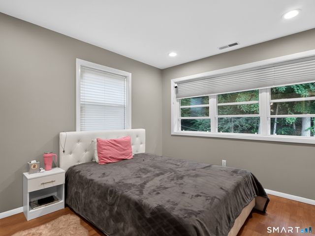 21 Sega Drive, New Milford, CT 06776