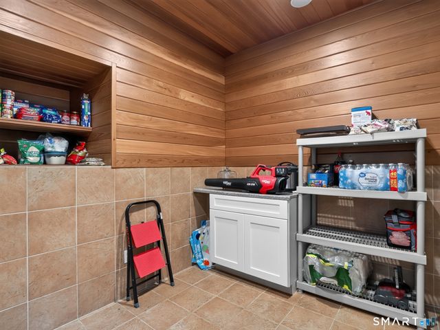 21 Sega Drive, New Milford, CT 06776