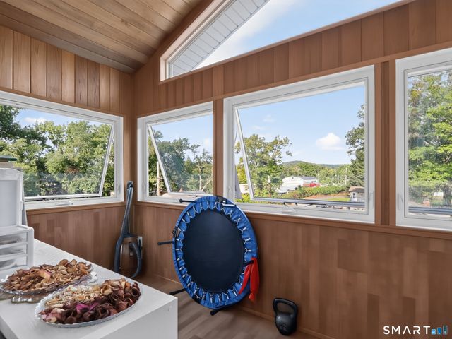 21 Sega Drive, New Milford, CT 06776