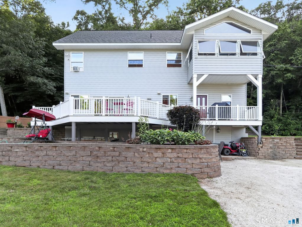 21 Sega Drive, New Milford, CT 06776