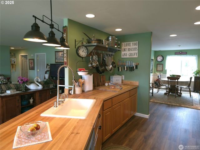 363 Se Eagle Nest Ct, Ocean Shores, WA 98569