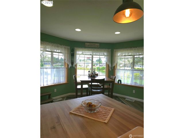 363 Se Eagle Nest Ct, Ocean Shores, WA 98569