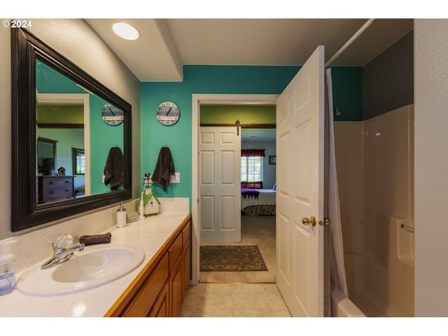 363 Se Eagle Nest Ct, Ocean Shores, WA 98569