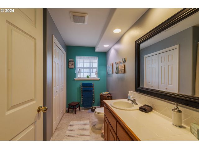 363 Se Eagle Nest Ct, Ocean Shores, WA 98569