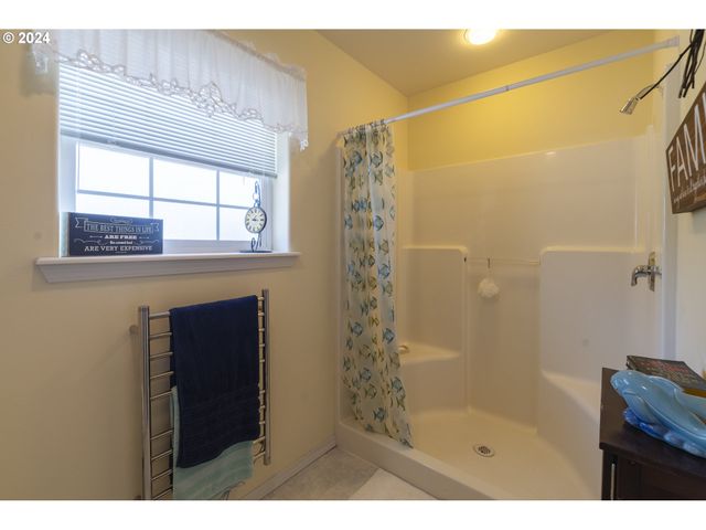 363 Se Eagle Nest Ct, Ocean Shores, WA 98569