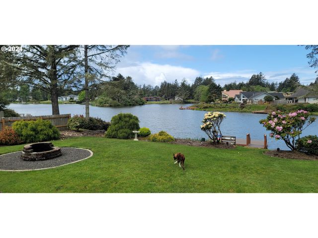 363 Se Eagle Nest Ct, Ocean Shores, WA 98569