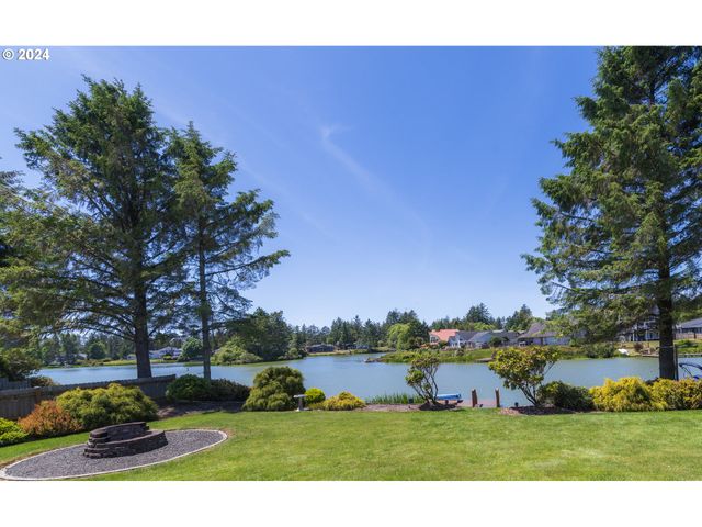 363 Se Eagle Nest Ct, Ocean Shores, WA 98569