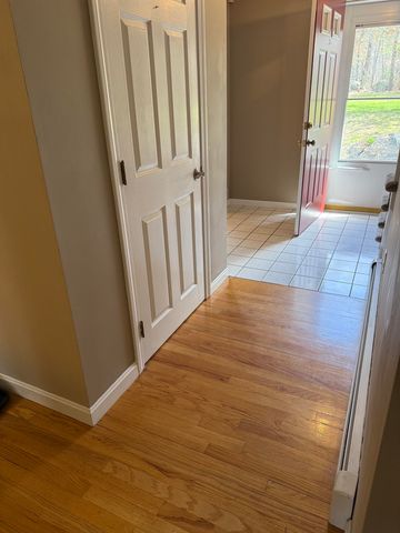 14 Garvin Road, Derry, NH 03038