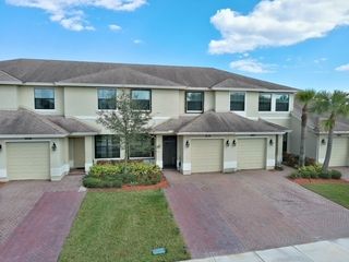 10106 W Villa Circle, Vero Beach, FL 32966