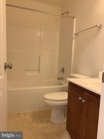 17273 LIBRARY BLVD, Ruther Glen, VA 22546