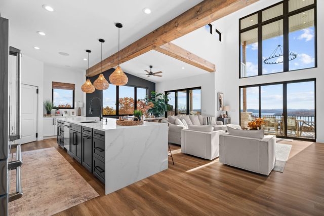 89 Ridgemont Circle, Branson West, MO 65737