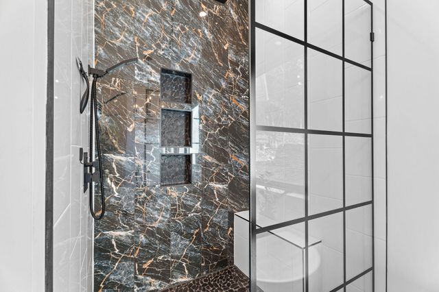 89 Ridgemont Circle, Branson West, MO 65737