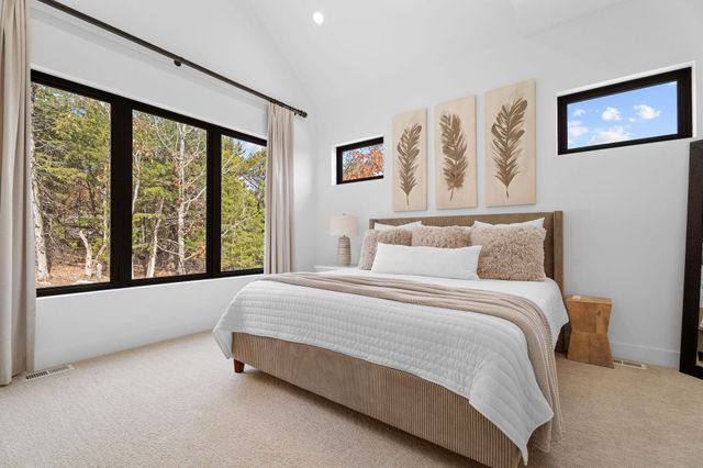 89 Ridgemont Circle, Branson West, MO 65737