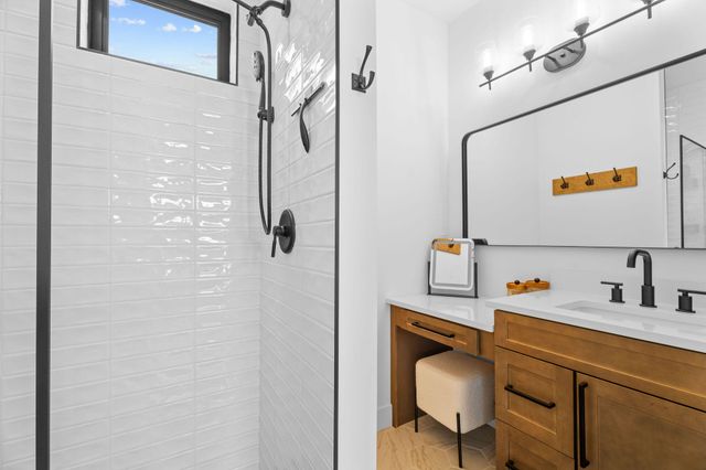 89 Ridgemont Circle, Branson West, MO 65737