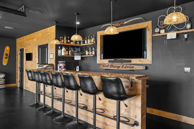 89 Ridgemont Circle, Branson West, MO 65737