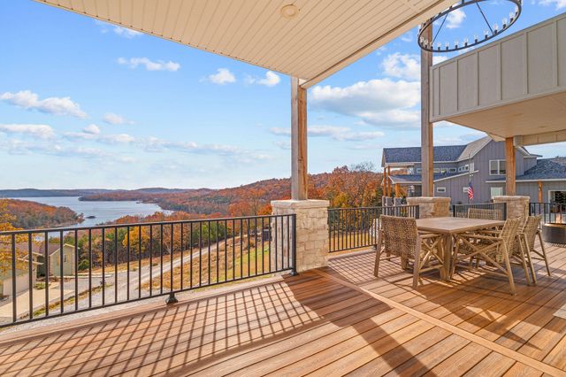 89 Ridgemont Circle, Branson West, MO 65737