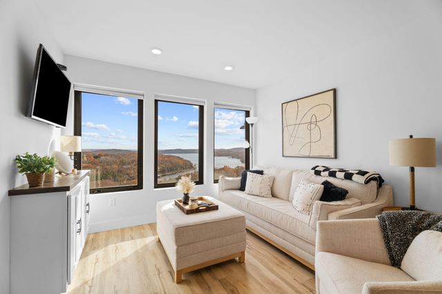 89 Ridgemont Circle, Branson West, MO 65737