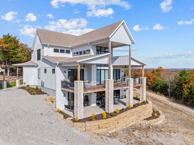 89 Ridgemont Circle, Branson West, MO 65737