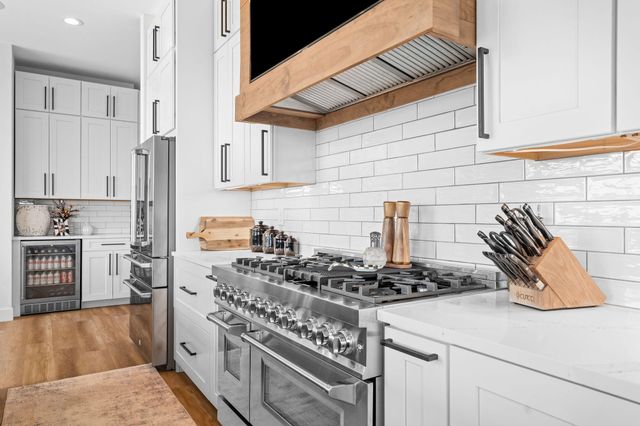 89 Ridgemont Circle, Branson West, MO 65737