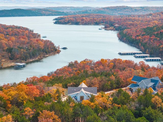 89 Ridgemont Circle, Branson West, MO 65737