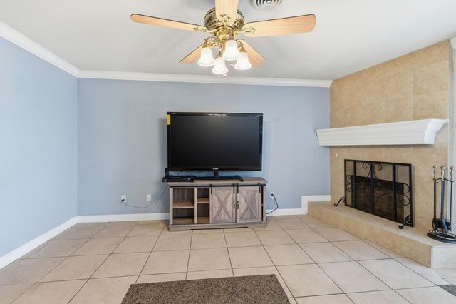 2425 Meadow Rue Drive, Modesto, CA 95355