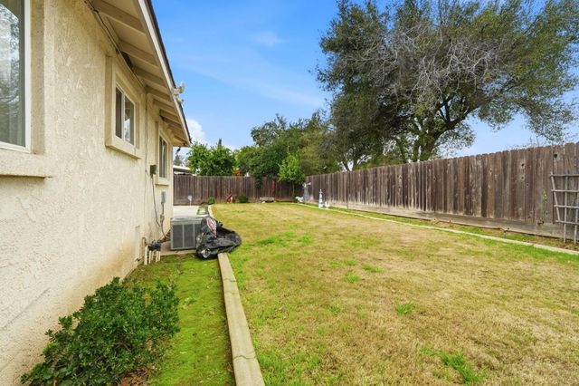 2425 Meadow Rue Drive, Modesto, CA 95355