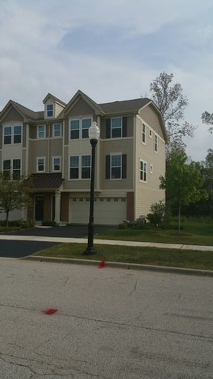 3469 Bradbury Circle, Aurora, IL 60504