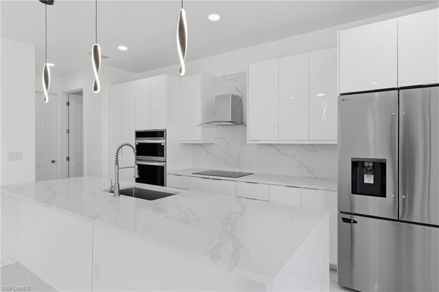 401 NW 25th AVE, Cape Coral, FL 33993