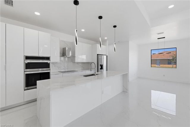 401 NW 25th AVE, Cape Coral, FL 33993