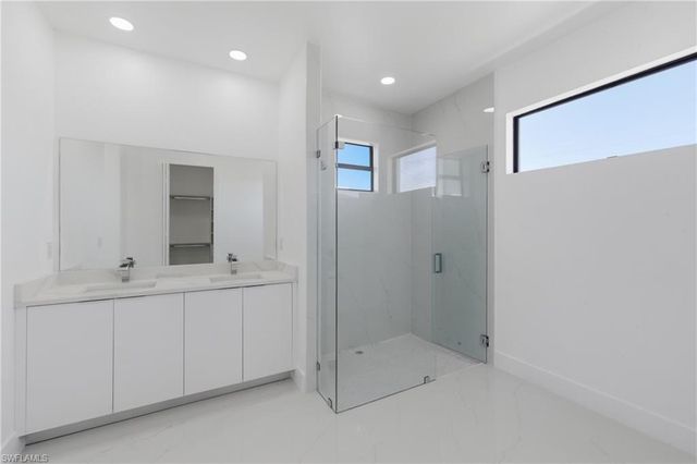 401 NW 25th AVE, Cape Coral, FL 33993