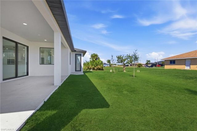 401 NW 25th AVE, Cape Coral, FL 33993