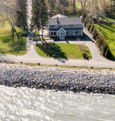 7515 N Beach DRIVE, Fox Point, WI 53217