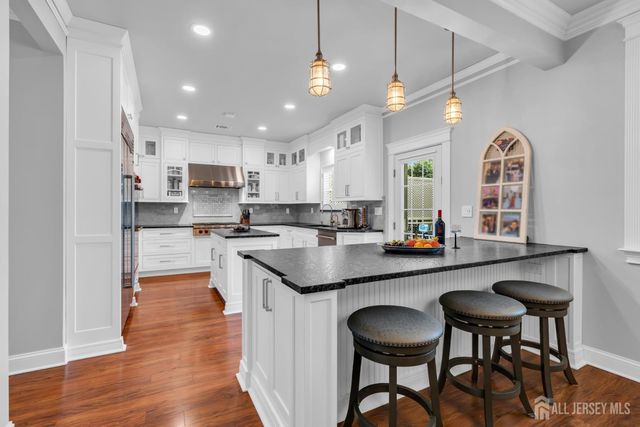 37 Berkshire Way, East Brunswick, NJ 08816