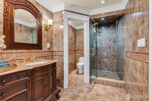 37 Berkshire Way, East Brunswick, NJ 08816