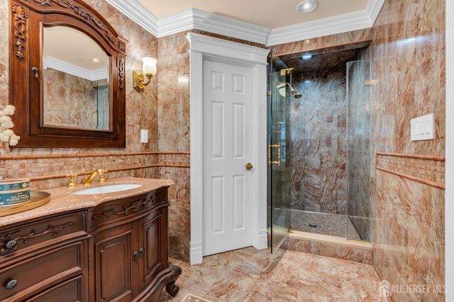 37 Berkshire Way, East Brunswick, NJ 08816