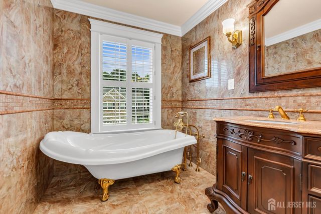 37 Berkshire Way, East Brunswick, NJ 08816