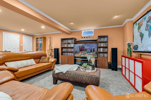 37 Berkshire Way, East Brunswick, NJ 08816