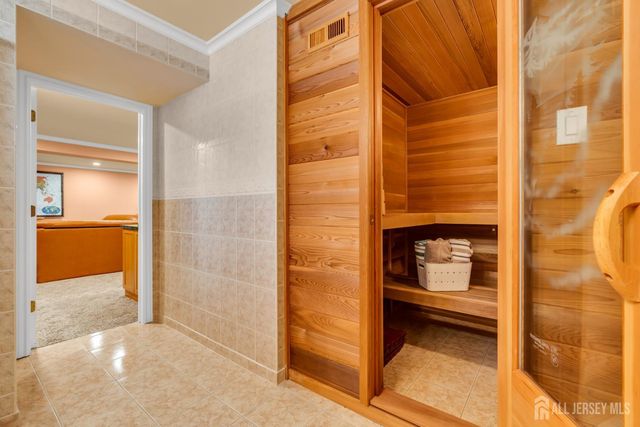 37 Berkshire Way, East Brunswick, NJ 08816