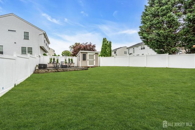 37 Berkshire Way, East Brunswick, NJ 08816