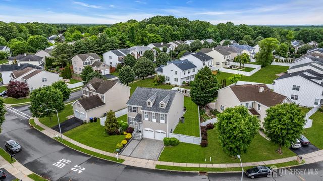 37 Berkshire Way, East Brunswick, NJ 08816