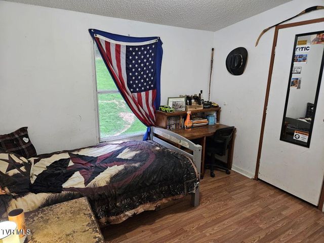 17508 Dreamers Lane, Glade Spring, VA 24340