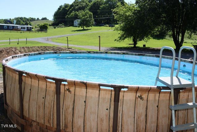 17508 Dreamers Lane, Glade Spring, VA 24340