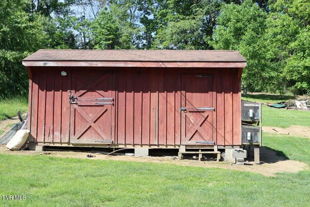 17508 Dreamers Lane, Glade Spring, VA 24340