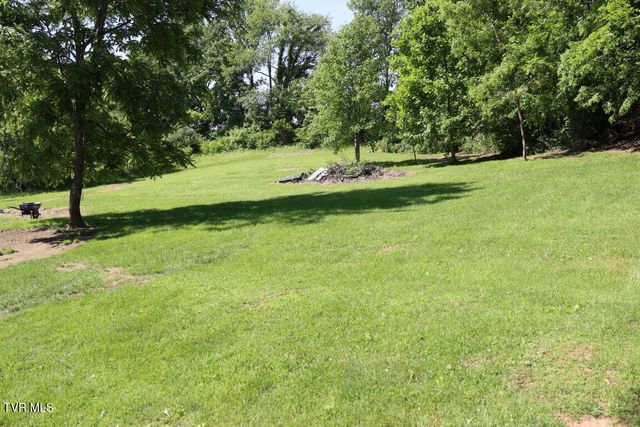 17508 Dreamers Lane, Glade Spring, VA 24340