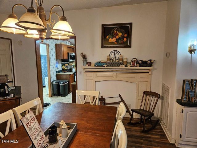 17508 Dreamers Lane, Glade Spring, VA 24340