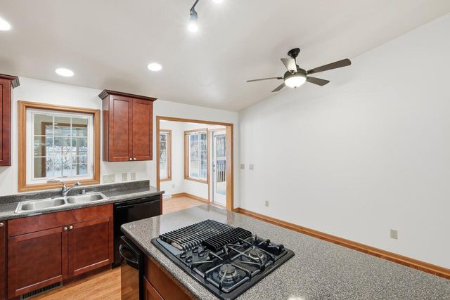 330 Waite Lane, Platteville, WI 53818