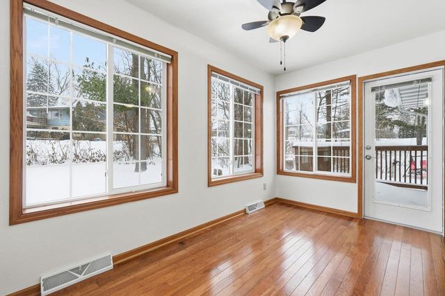 330 Waite Lane, Platteville, WI 53818